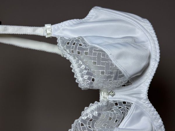 Бюстгальтер Curvy Kate CK2101 с мягкой чашкой на косточках CK2101_білий фото