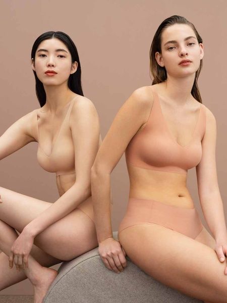 Безшовні трусики Хіпстери UNIQLO 604208291 бежеві 604208291 фото