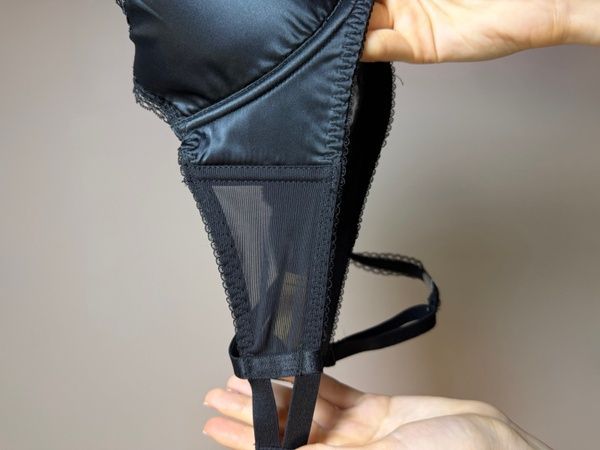 Бюстгальтер с формованными чашками Dita Von Teese 56340 черный на косточках 56340_чорний фото