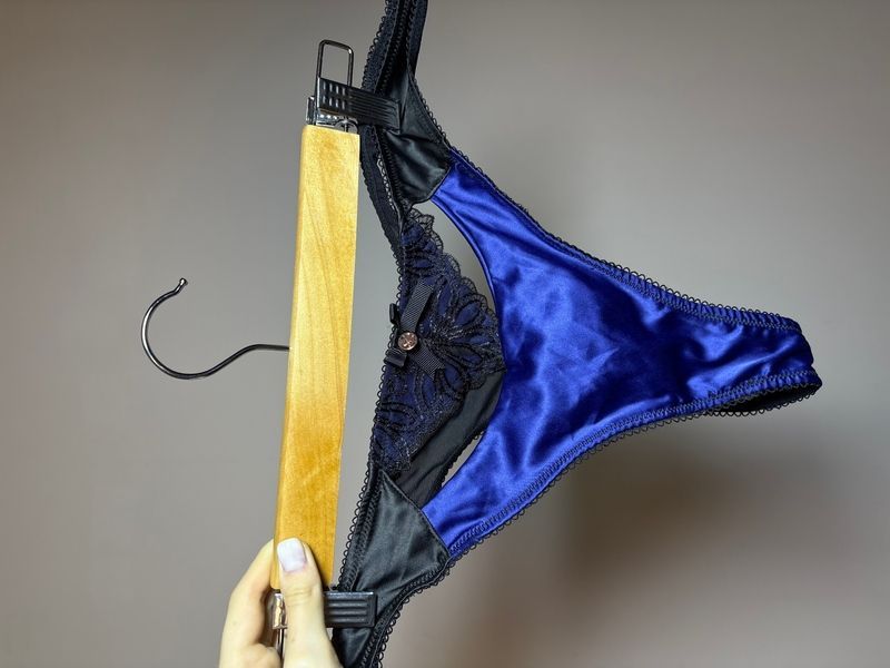 Трусики стринги Scantilly ST2502 с высокой талией ST2502_чорниця з чорним фото