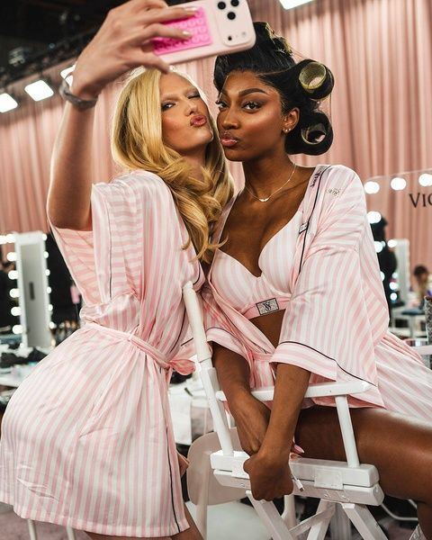 Бюстгальтер на кісточках Victoria's Secret 562084938 з формованою чашкою 562084938 фото