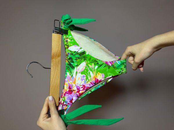 Труси купальнi Rose & Petal CIGOGNE 7GG Сліпи високі CIGOGNE 7GG_зелений квiтка принт фото