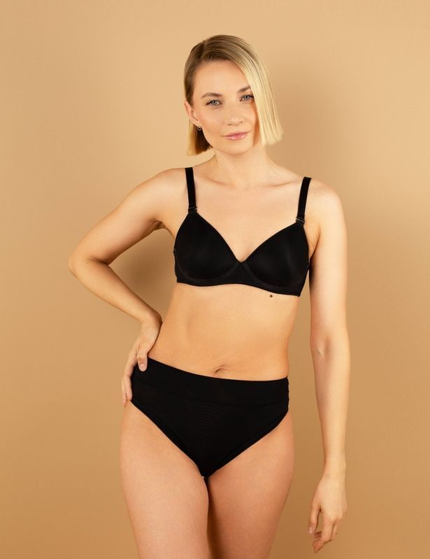 Бюстгальтер без косточек brabrabra SLZ26201015 с чашкой спейсер SLZ26201015_чорний фото