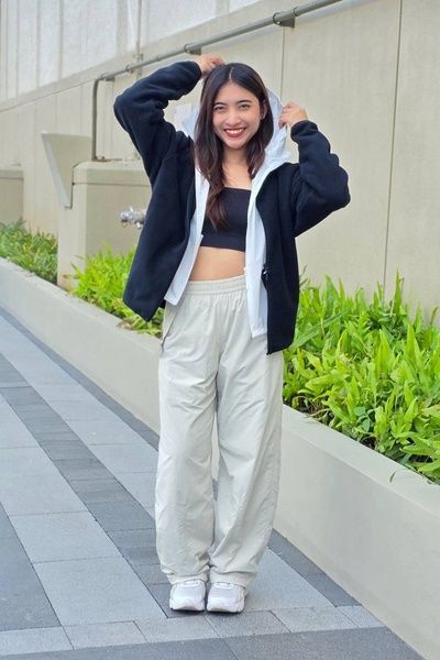 Бюстгальтер без косточек UNIQLO 301357038 с формованной чашкой 301357038 фото